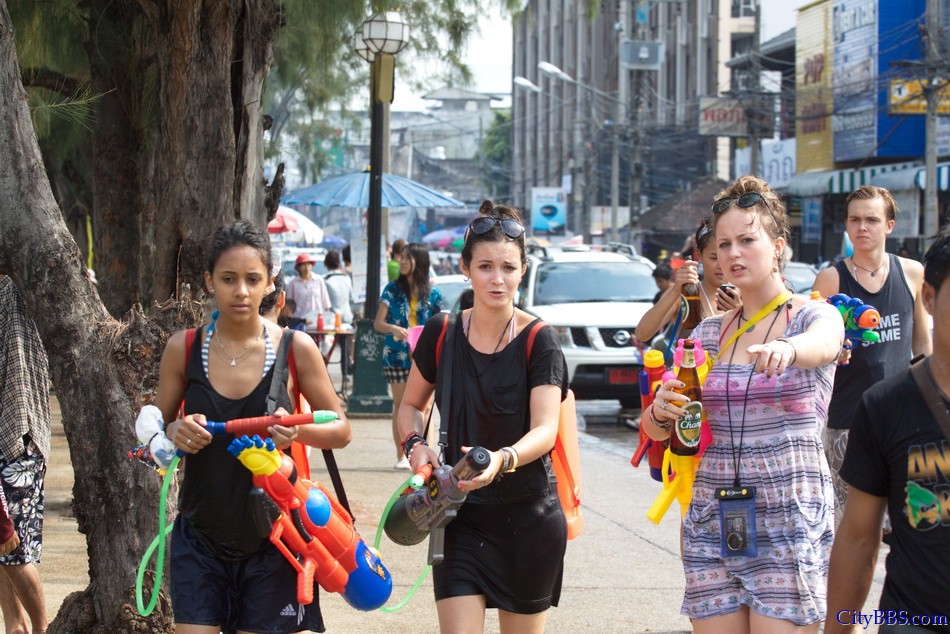 Chiangmai_Songkran_118.jpg
