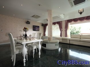 清迈阔查斯塔尼酒店 (Chiang Mai Kodchasri Thani Hotel)  