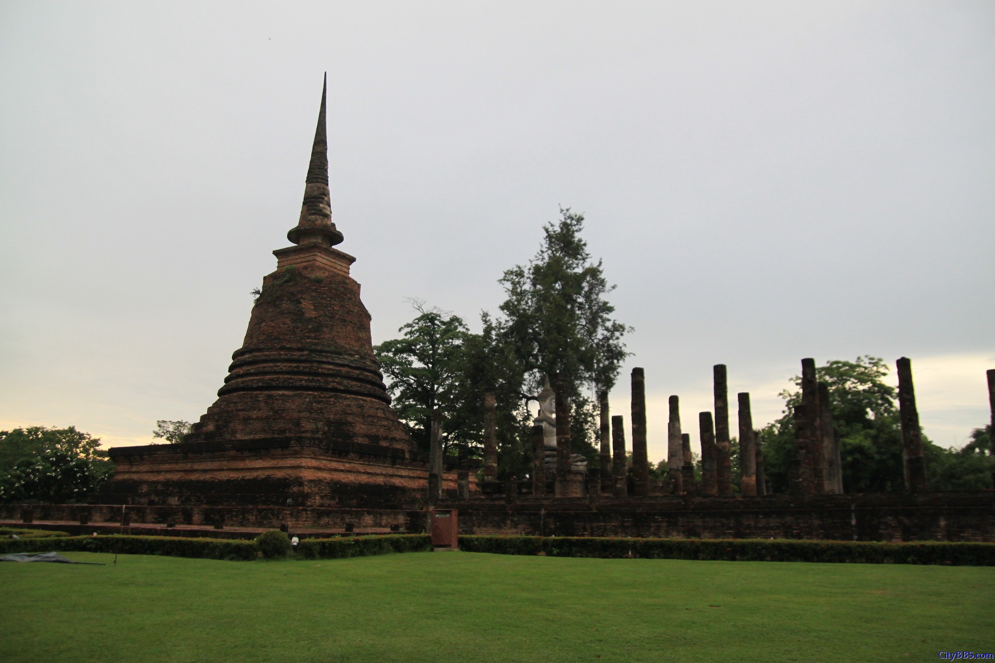 sukhothai historical park 素可泰历史文化公园