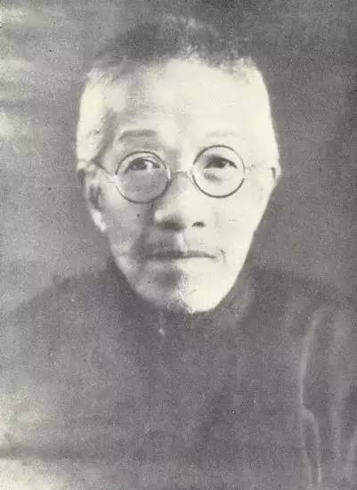 杜月笙：当年流氓真君子，今日君子真流氓