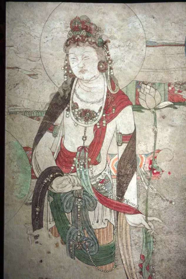 美国这座荒凉的小城, 竟然因为中国的8000多件文物火了!