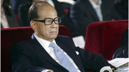 李嘉诚公开回复：不要用空洞的道德来衡量我