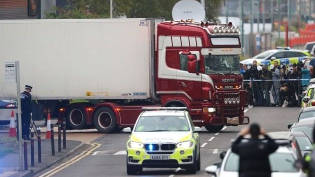 英国警方：英国集装箱案39名死者均为越南人