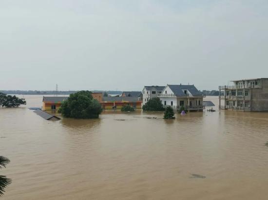 鄱阳湖抗洪形势有多严峻18.jpg