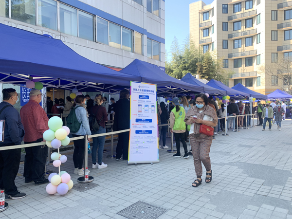 在沪外籍开打新冠疫苗