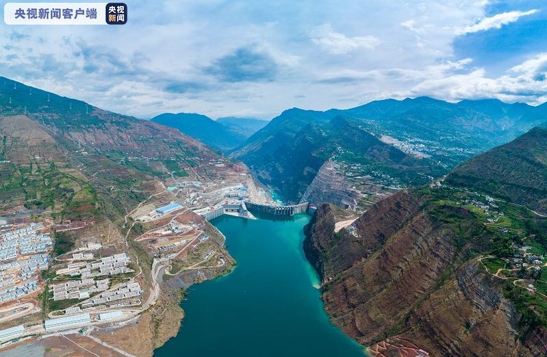 全球在建最大水电站白鹤滩电站首批机组发电