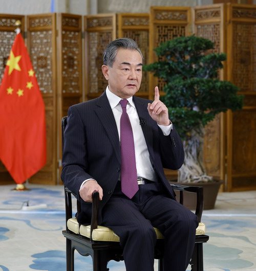 王毅外长谈2021年的国际形势和中国外交工作