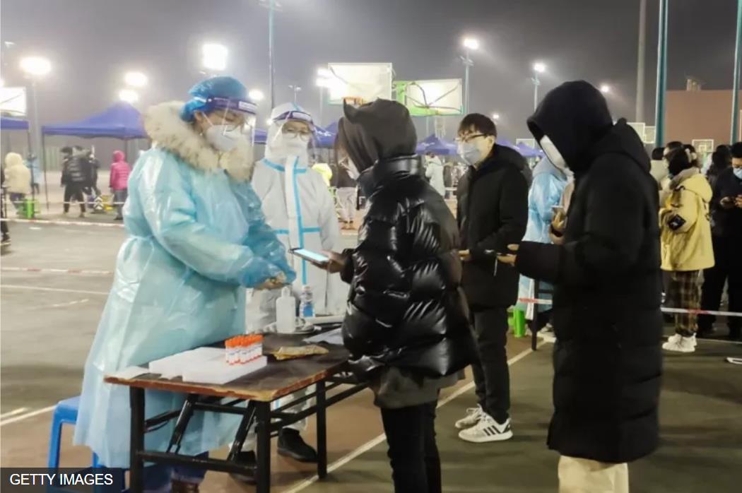 天津大学1月9日凌晨进行核酸检测.jpg