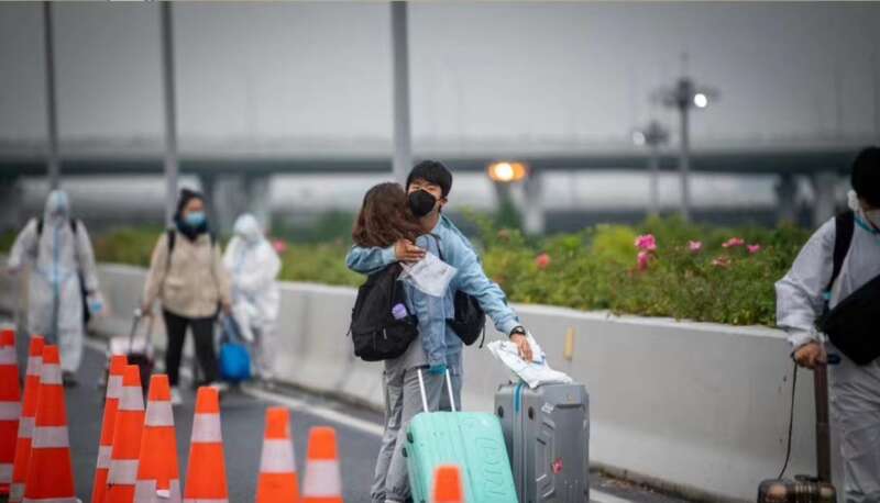 上海大学生回老家交不起隔离费 为何如此冷漠?