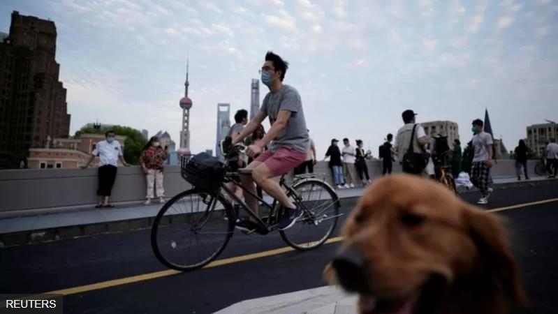 大多数人将被允许在中国最大的城市周围自由活动