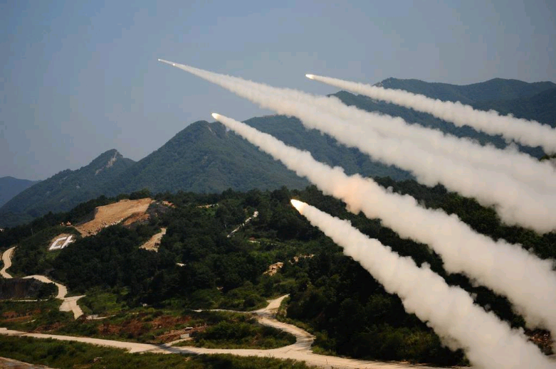 波兰政府已经完成与韩国的谈判，将购买300门K239“天舞”（Chunmoo）多管火箭发射系统 ...