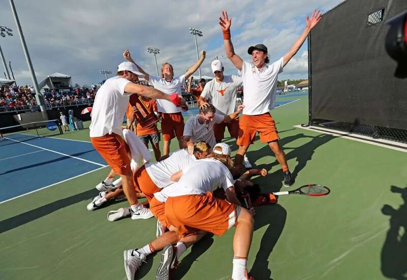 长角牛队（德克萨斯大学网球队昵称）一路碾压所有对手
