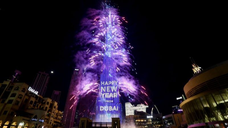 F阿联酋迪拜，全球最高建筑哈利法塔是该国最主要的新年庆祝地点