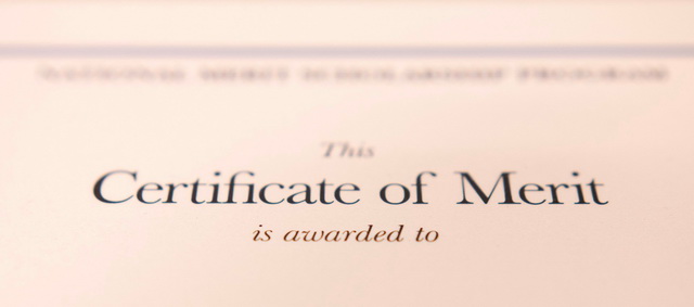  TJHSST 2021 届的毕业生，并在 2020 年 9 月 10 日获得美国优秀学生奖（National Merit awards） ...