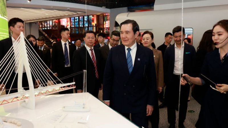 马英九在重庆 2.jpg