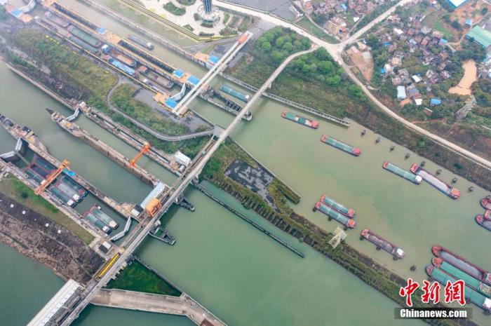 中国经济持续向好引世界瞩目：对华“脱钩”不符合现实  