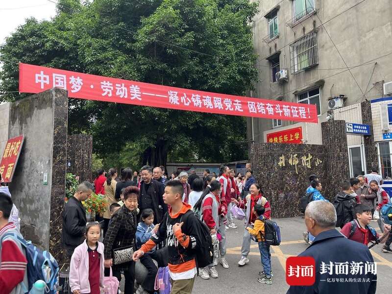 不少市民认为这一举措有利于校园安全