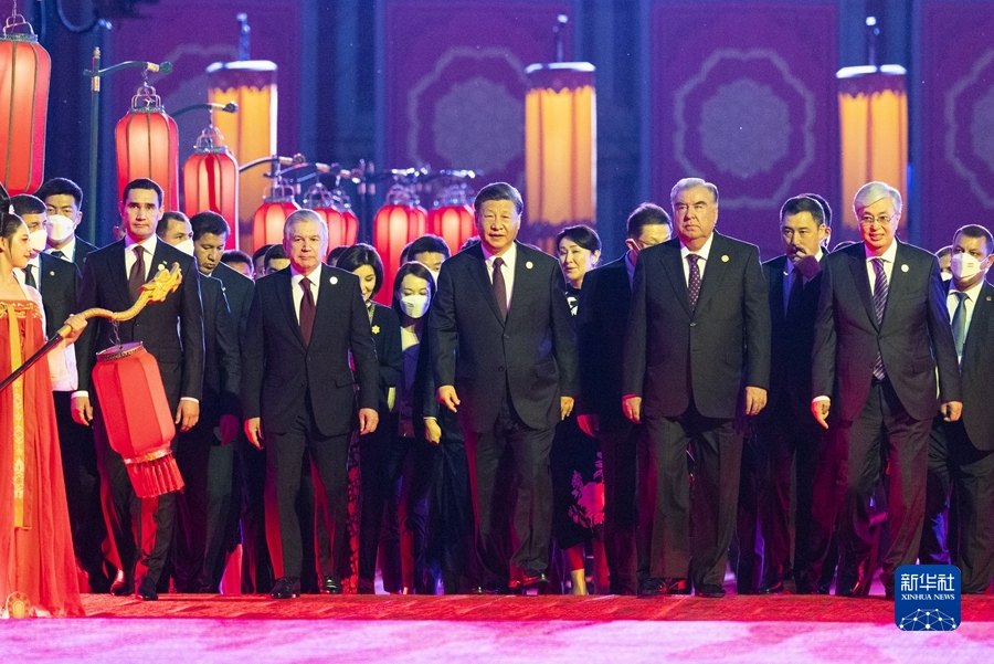 习近平和彭丽媛为出席中国－中亚峰会的中亚国家元首夫妇举行欢迎仪式和欢迎宴会 ...