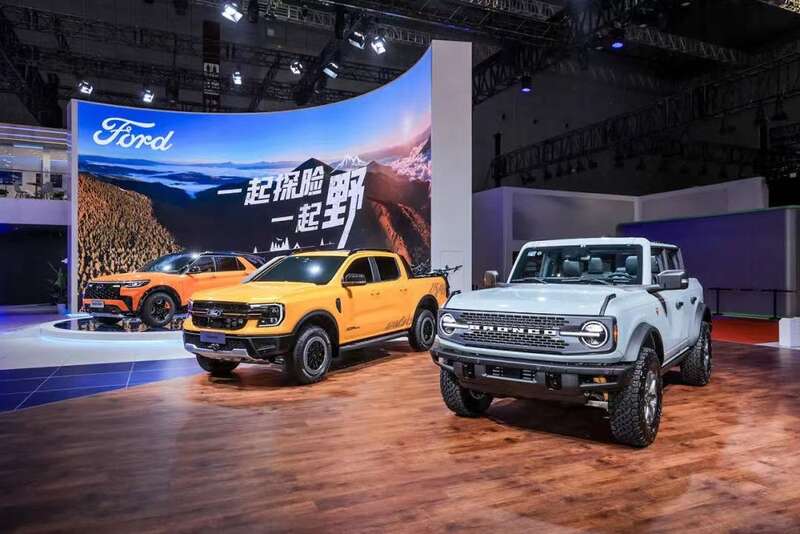 福特拿出的主打新能源新品有且仅有一款混动锐界L