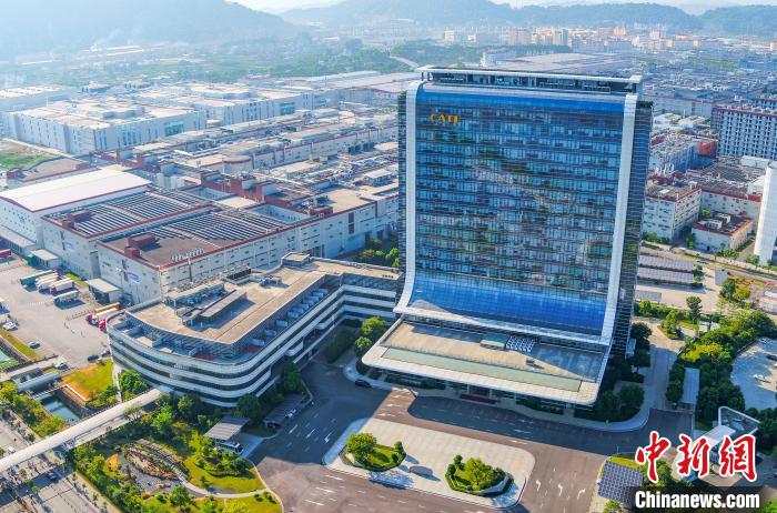 航拍坐落于东侨经济技术开发区内的宁德时代