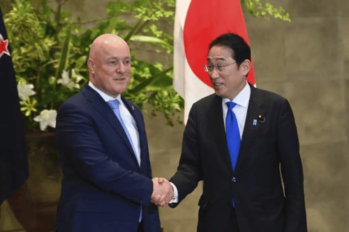 6月19日，日本与新西兰达成了一项情报共享协议