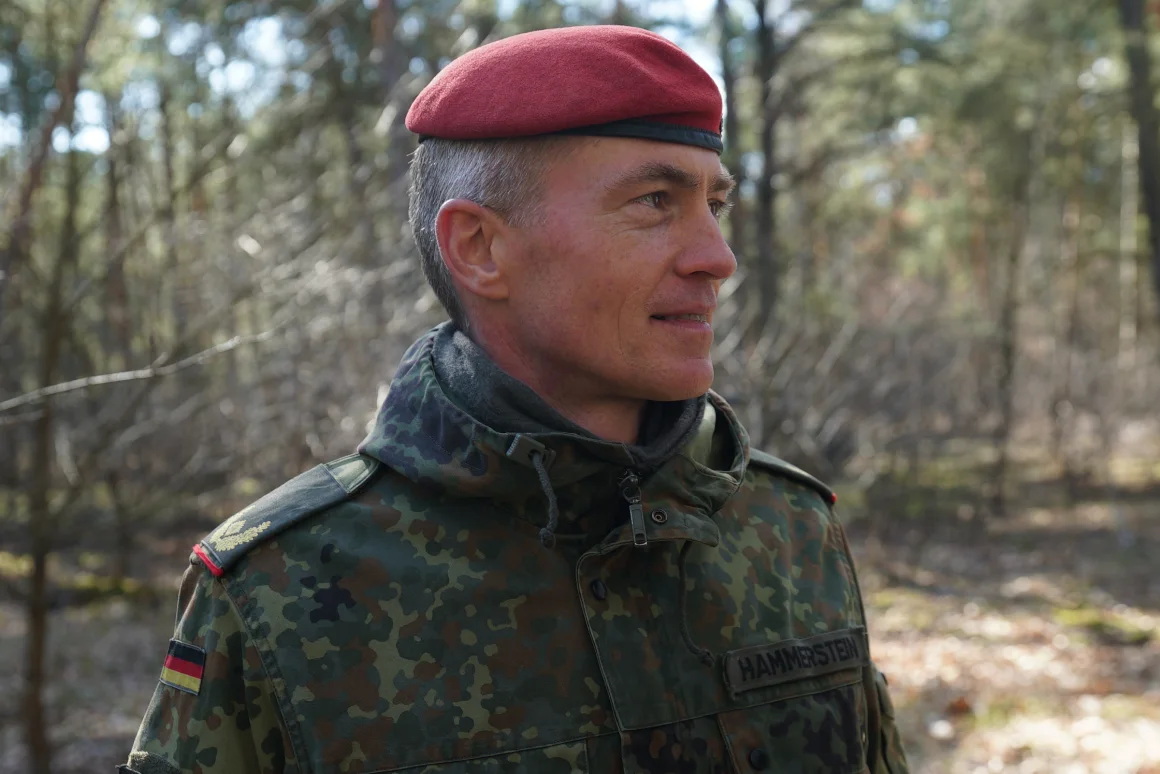 Ralf Hammerstein 准将于 1992 年作为应征入伍者加入德国联邦国防军