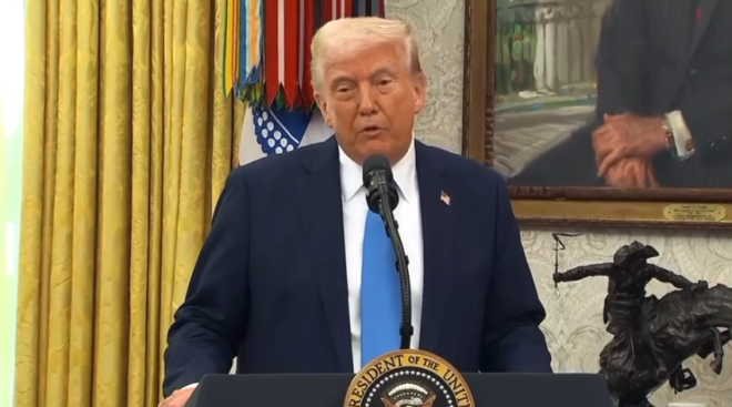 特朗普：正考虑如何连任第三任总统