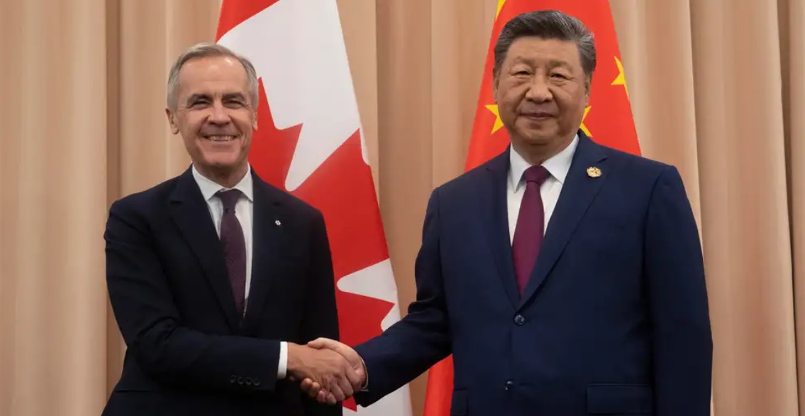 加拿大总理卡尼与习近平在韩国APEC峰会上会面