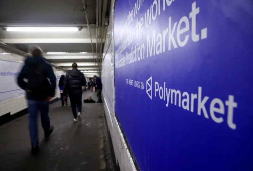 纽约地铁站内出现了一则Polymarket的广告